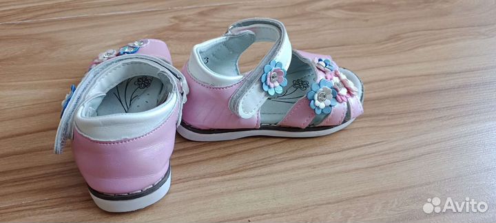 Босоножки для девочки 22