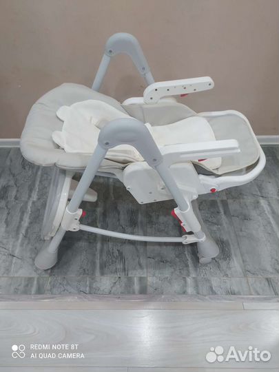 Стульчик для кормления бебитон 0+, всё новое