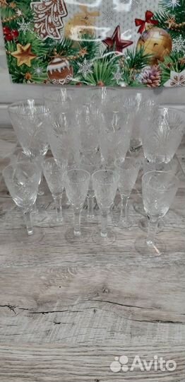 Хрустальная посуда (бокалы, фужеры, вазы)
