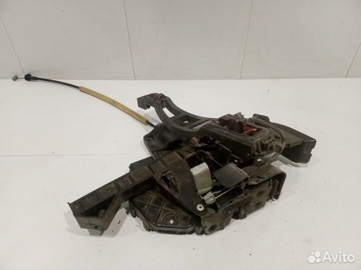 Замок задний левый правый Ford Focus 2