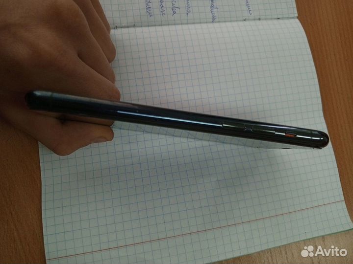 iPhone 11 Pro, 64 ГБ