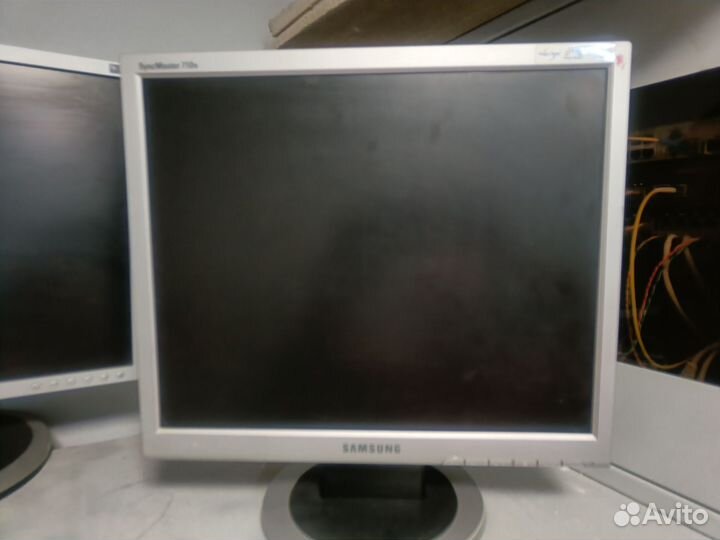 Монитор Samsung