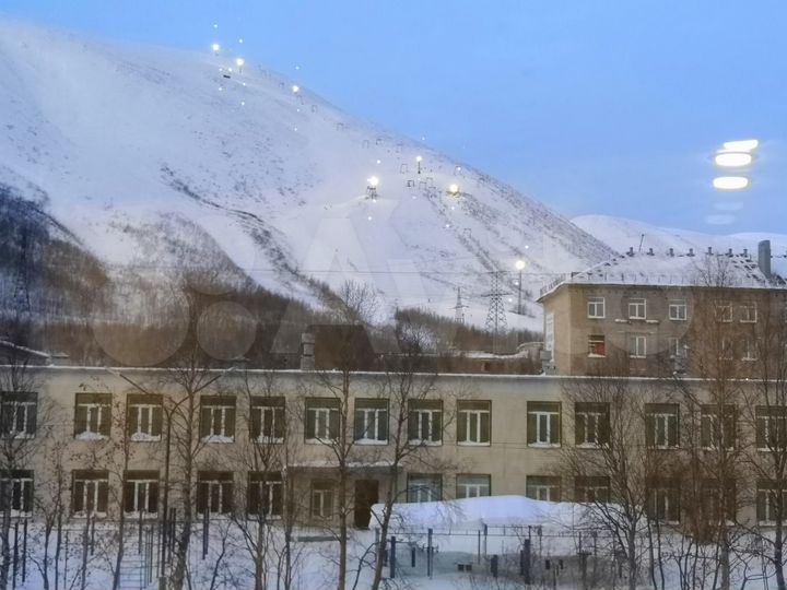 2-к. квартира, 55 м², 3/5 эт.