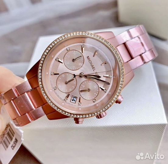 Привезли из Европы Michael kors 6753 с биркой