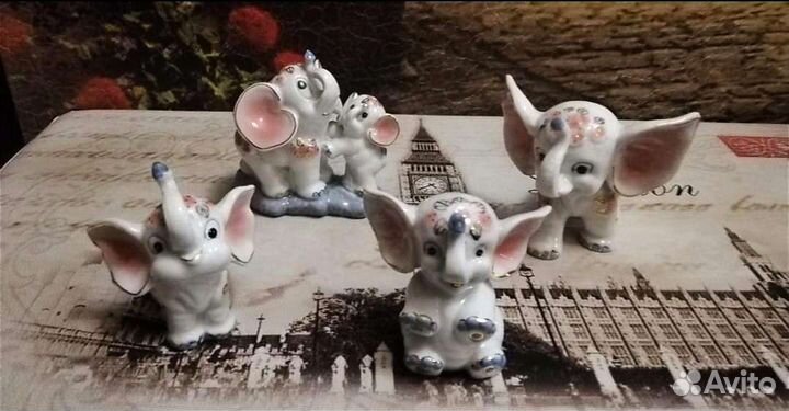 Фигурки слоники. Витринное хранение