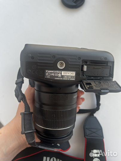 Фотоаппарат Canon EOS 1100D