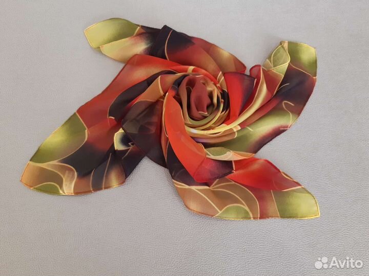 Платок шейный женский
