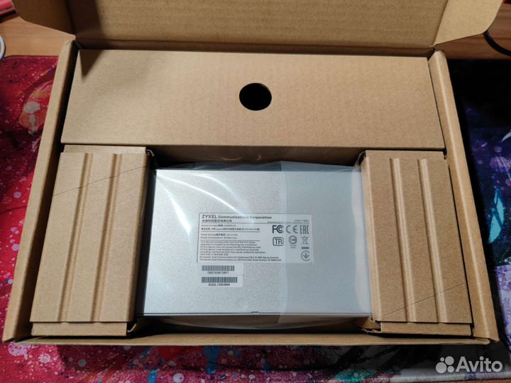 Мультигигабитный коммутатор Zyxel XGS1210-12