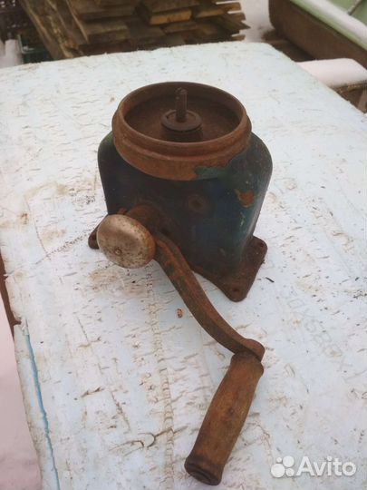 Сепаратор для молока ручной