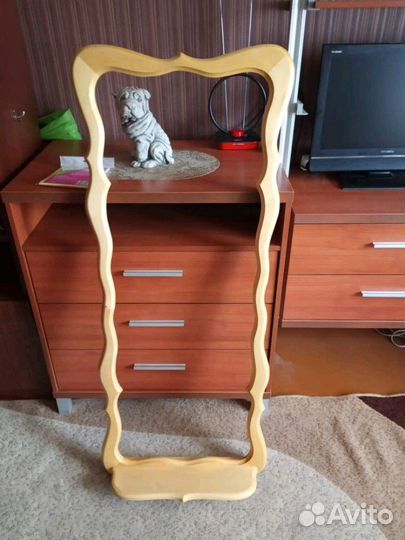 Рама для зеркала из натур.дерева ручная работа