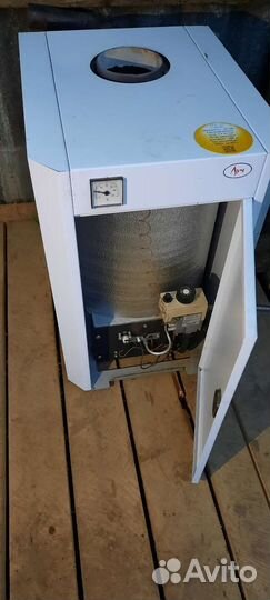 Газовый котел напольный и три радиатора