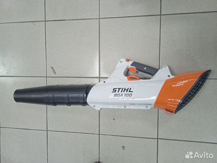 Воздуходувное устройство аккумуляторное BGA 100