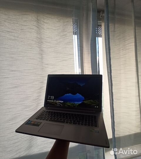 Lenovo IdeaPad z710