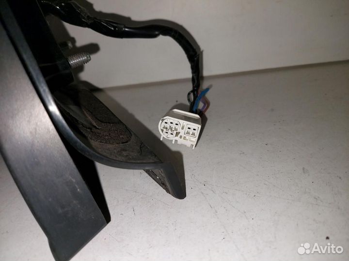 Зеркало наружное правое Toyota Prius NHW11