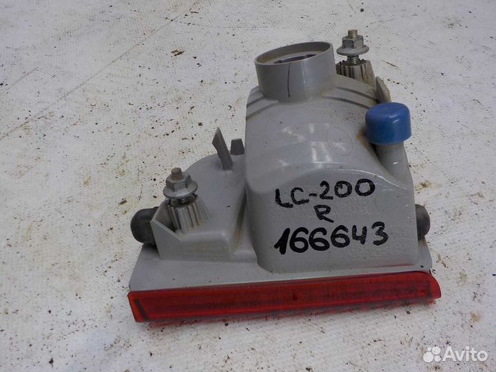 Фонарь противотуманный toyota land cruiser 200