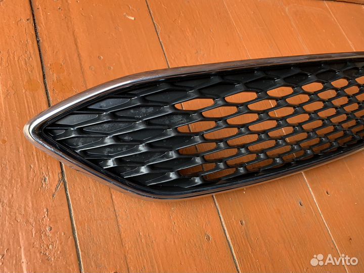 Решетка бампера и радиатора Ford Focus 3 15-19 г
