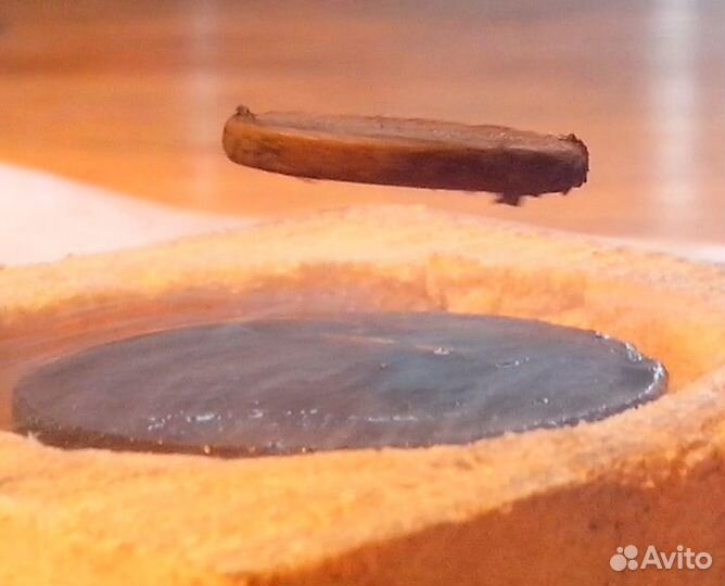 Сверхпроводящая керамика в виде диска 40x10мм