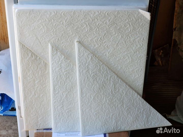 Плитка потолочная