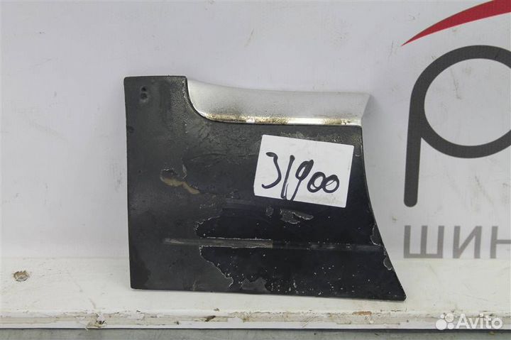 Молдинг крыла переднего левого Volkswagen Touareg