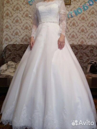 Свадебное платье 44 размер