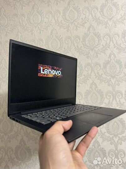 Продам ноутбук lenovo