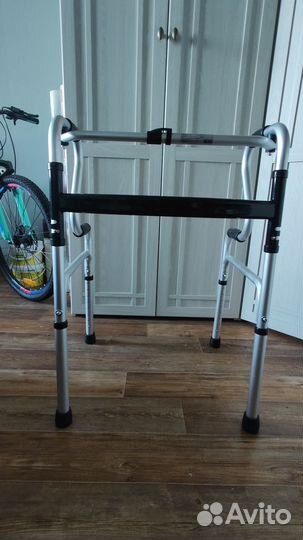 Ходунки для взрослых инвалидов