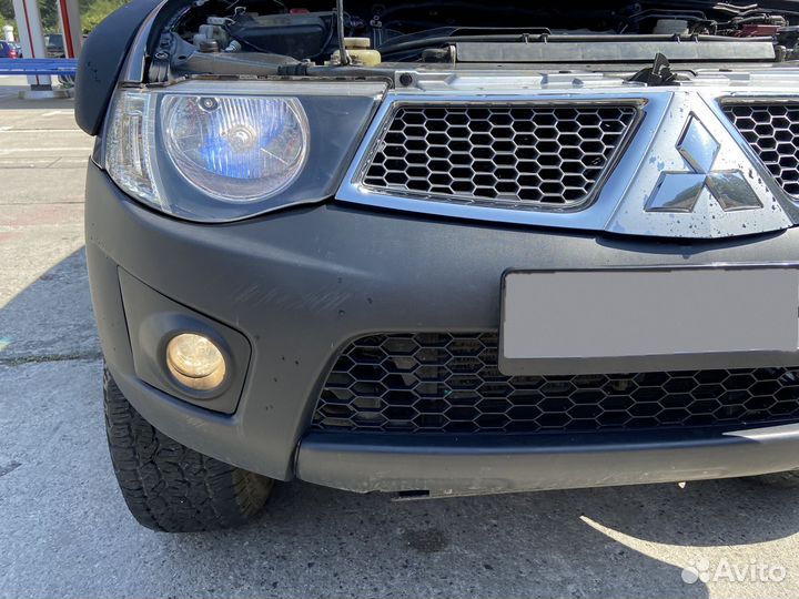 Mitsubishi L200 2.5 МТ, 2011, 110 000 км