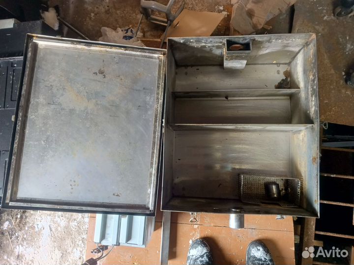 Коптильный шкаф бу