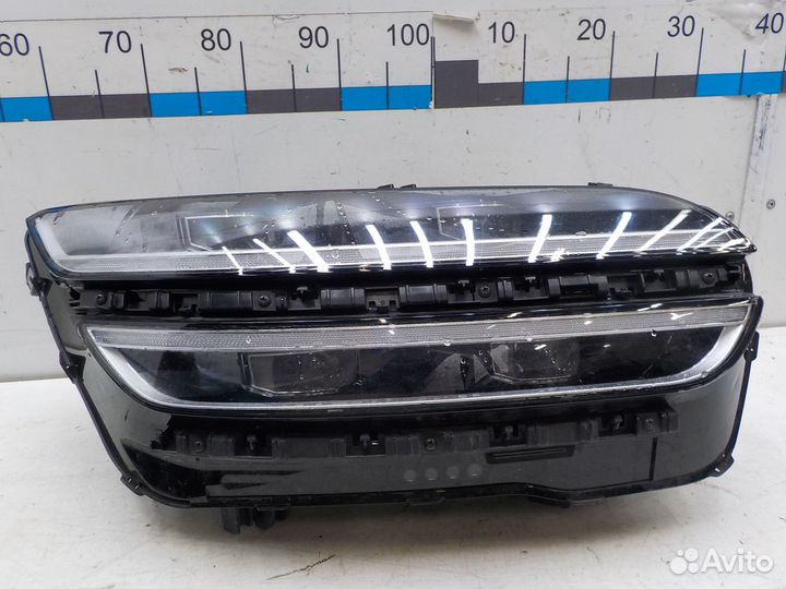 Фара правая Hyundai Genesis 2013