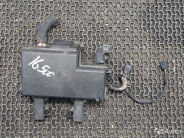 Блок предохранителей Ford Mustang, 2016