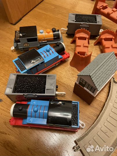 Набор железная дорога и паровозики Thomas