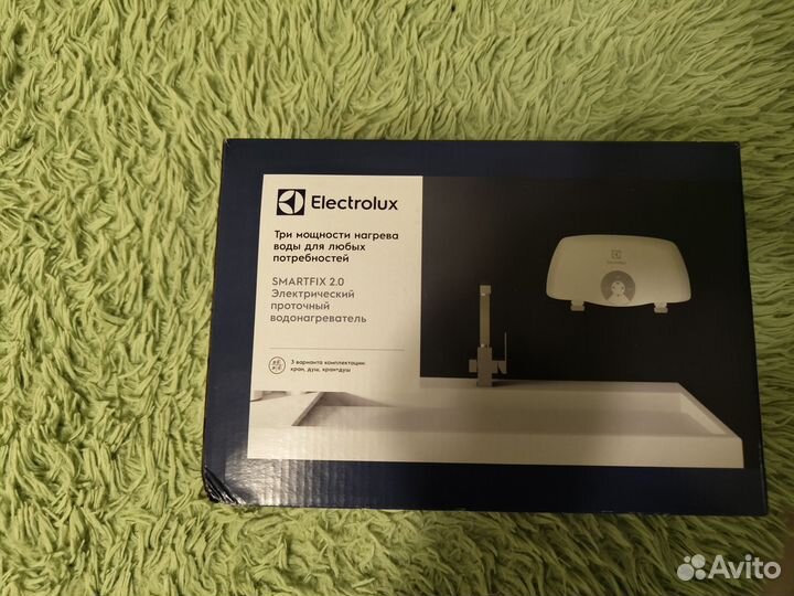 Водонагреватель проточный новый Electrolux