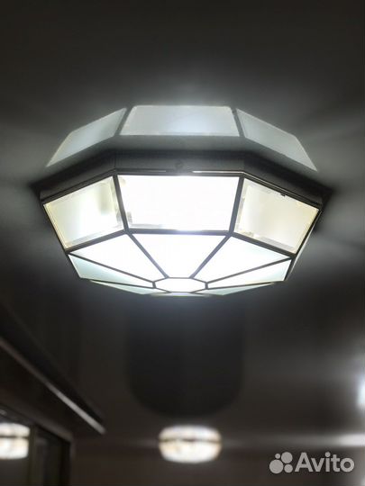 Светильник потолочный