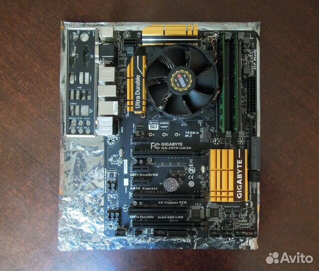 Intel Core i5-4670K + Gigabyte GA-Z97X + DDR3 8GB