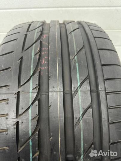 Bridgestone Potenza S001 285/30 R19 и 255/35 R19 98Y