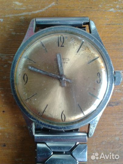 Часы плоские 