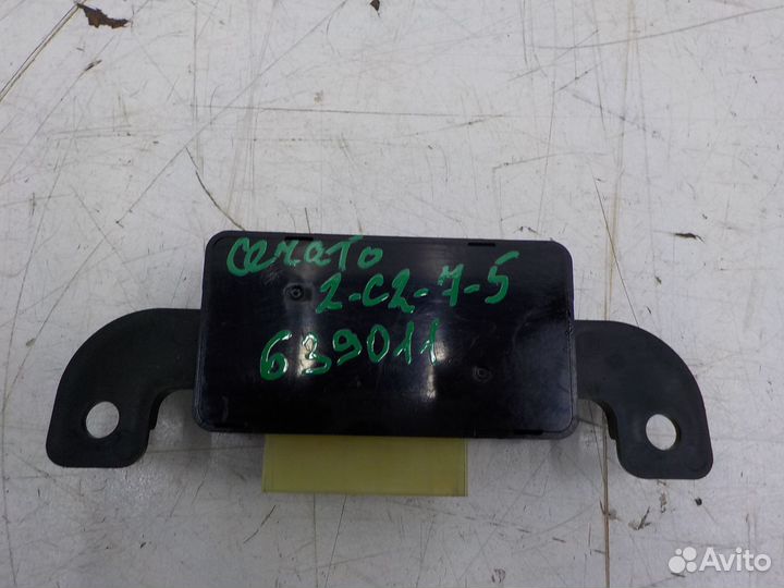 Блок управления зеркалами Kia Cerato 2004-2008