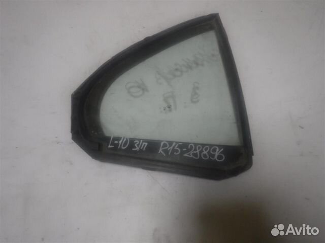 Стекло двери задней правой (форточка) Mitsubishi