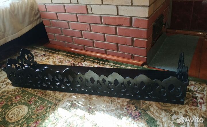 Продам решетку - защиту пола около камина
