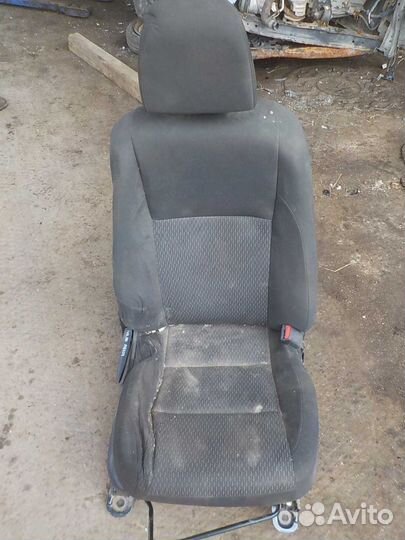 Сидение toyota corolla 180 переднее правое