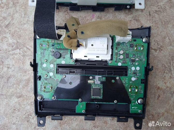 Монитор nissan skyline crossover