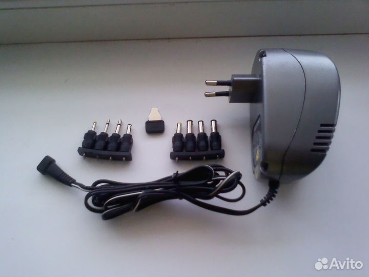 Универсальный блок питания DN1000 Robiton