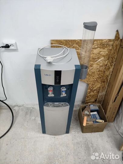 Кулер для воды