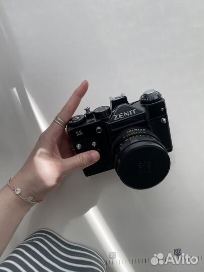 Пленочный фотоаппарат зенит