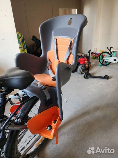 Детское кресло для велосипеда на раму