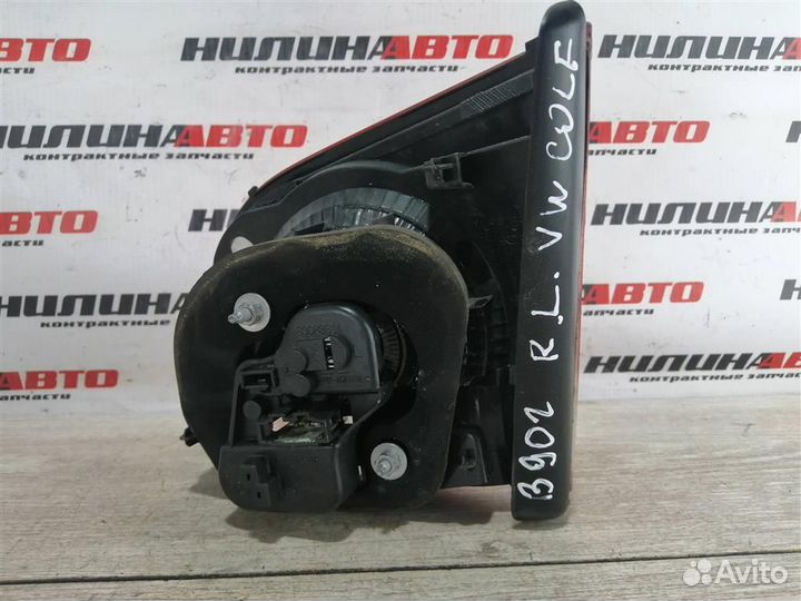 Фонарь левый в крышку багажника VW Гольф 6