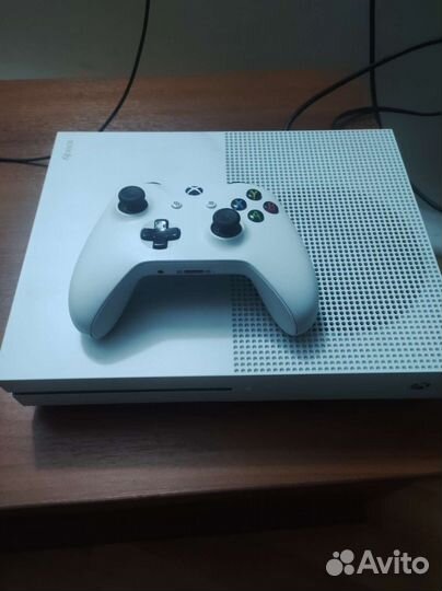 Xbox One s white 1 тб