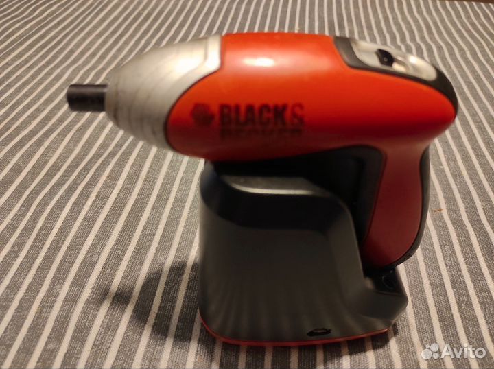 Аккумуляторная отвертка black decker