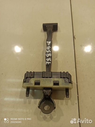 Ограничитель двери (задний, левый) (Kia K5 III)