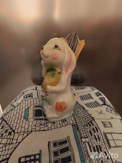 Заяц- подставка